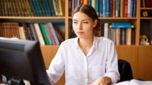 Bolsa de interinos AGE